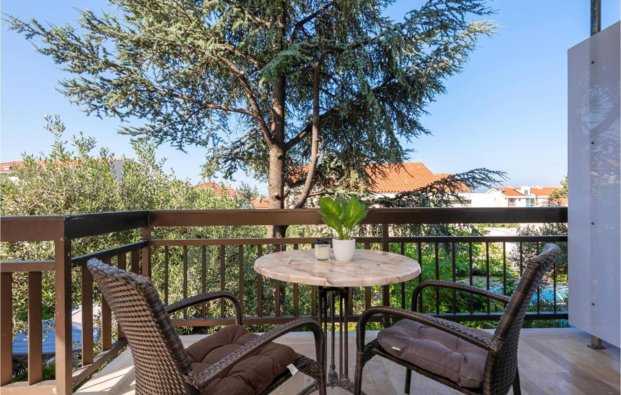 Awesome Apartment In Makarska With Wifi Eksteriør billede