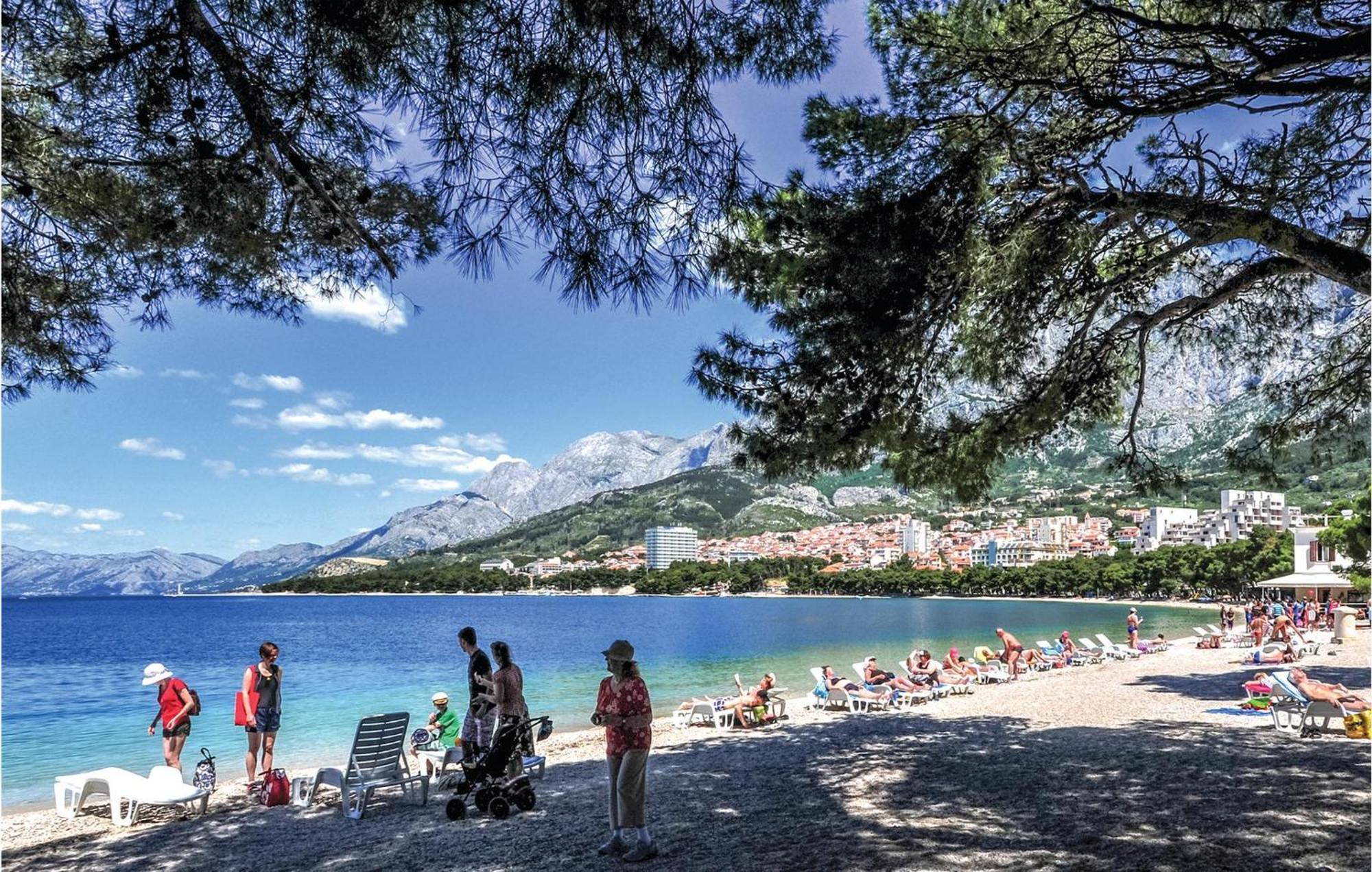 Awesome Apartment In Makarska With Wifi Eksteriør billede